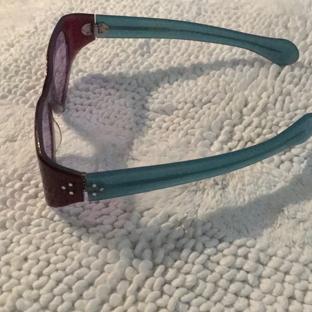 Sunglasses - Picture 4 of 4
